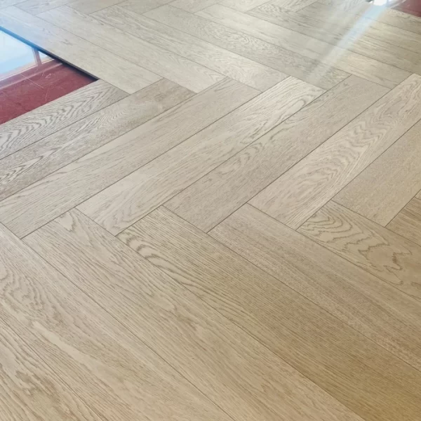 Herringbone VSPC flooring 6.0mm Thickness with Oak Veneer from Sreelance