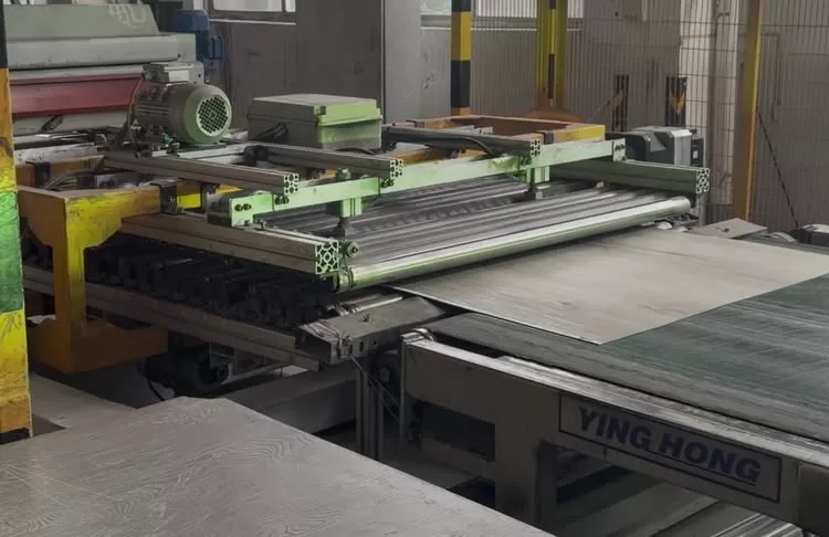 Industrial UV curing machine for LVT panels